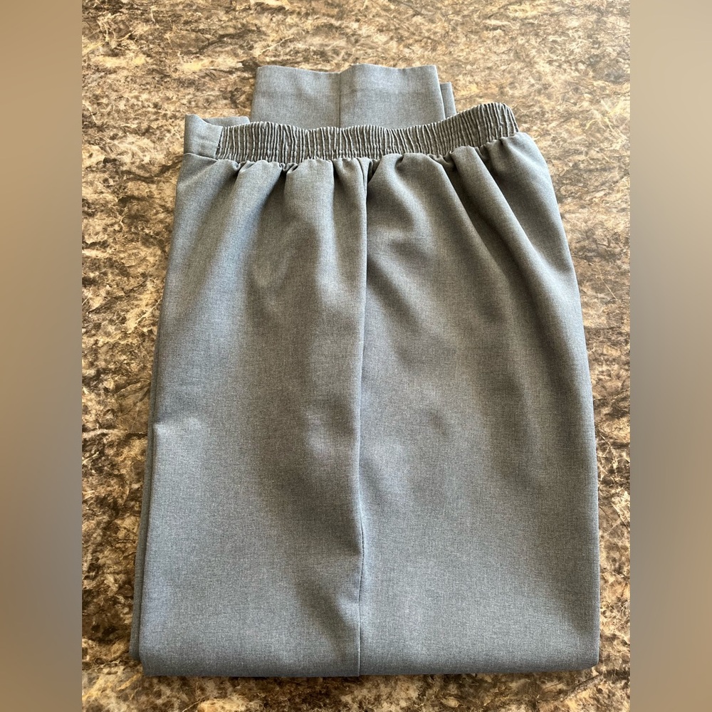 Women’s Gray Elastic Waist Pants